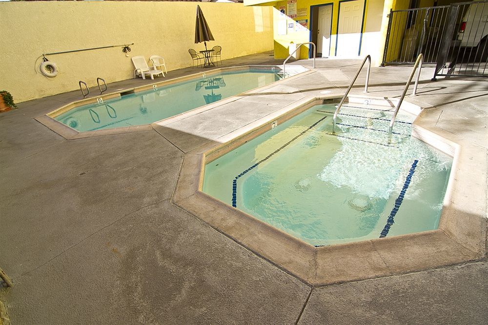 Anaheim Carriage Inn Εξωτερικό φωτογραφία